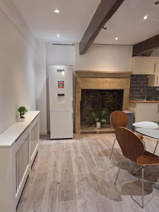 Two-Bedroom Stone Cottage In Keighley With Patio Dış mekan fotoğraf